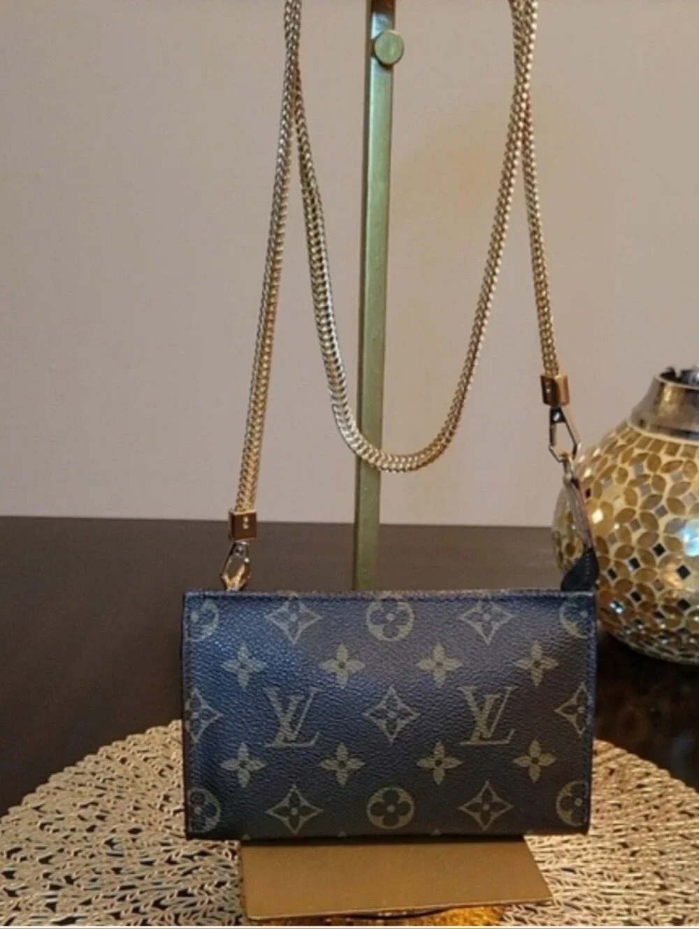Auth Louis Vuitton Monogram Pouch - Picture 4 of 15